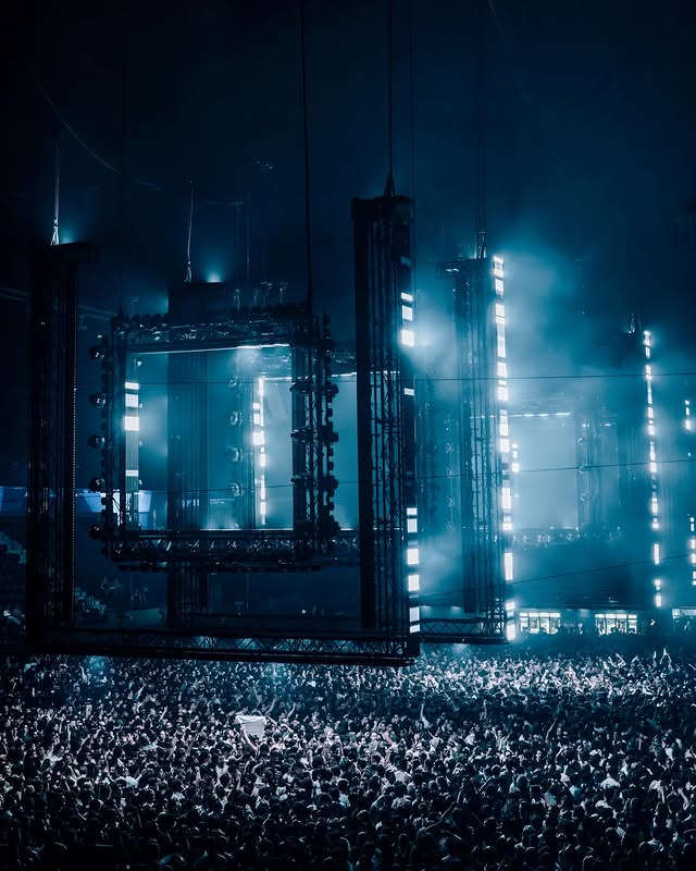 Photo shared by Powerproductions BV on April 17, 2026 tagging @berend.pwr. May be an image of poster, crowd, concert and